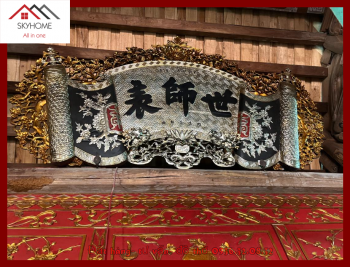 Bức hoành phi câu đối nhà thờ họ Hồng chữ Thế- Sư- Biểu